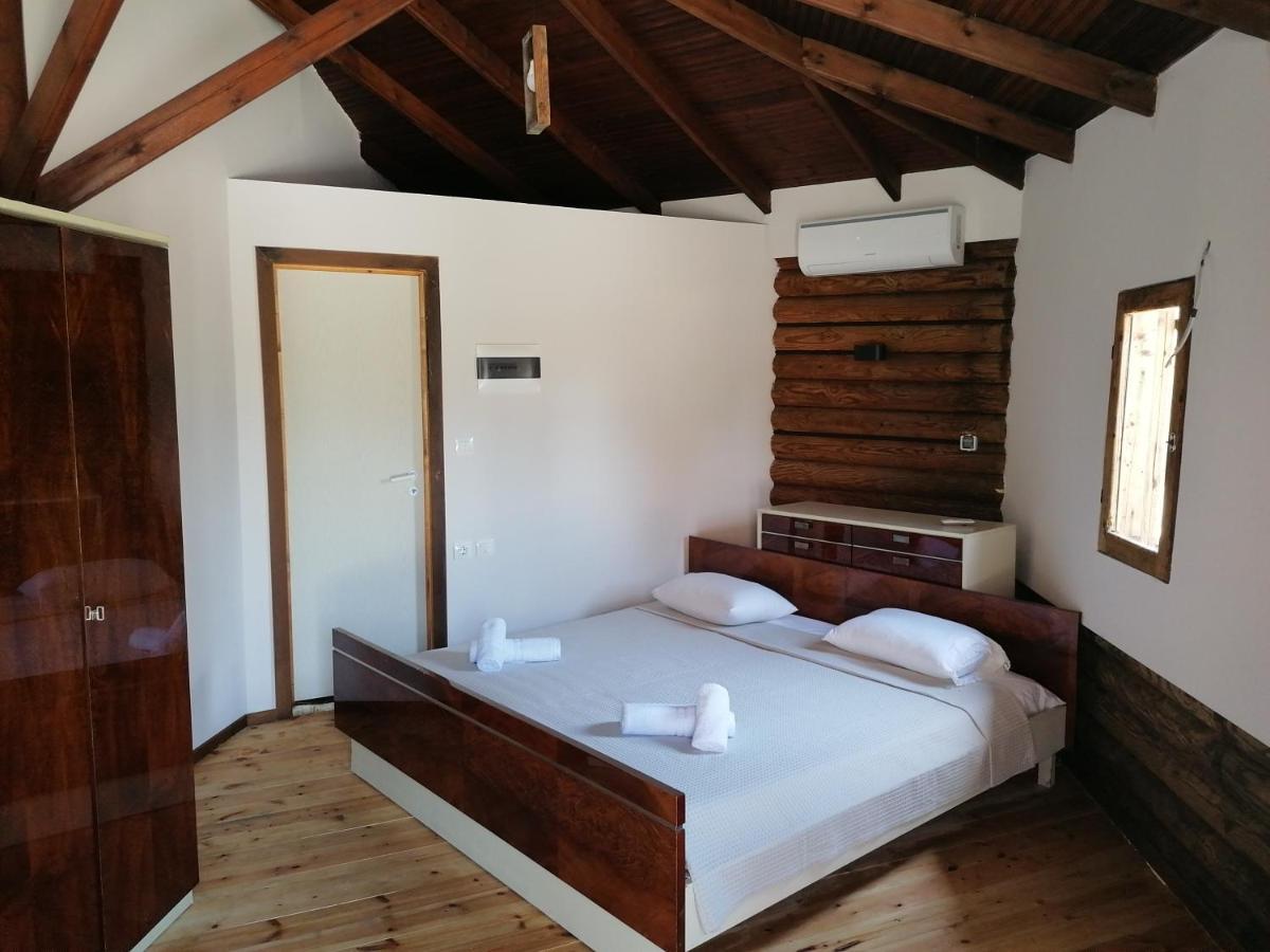 מלון קראמוטי Wooden House מראה חיצוני תמונה